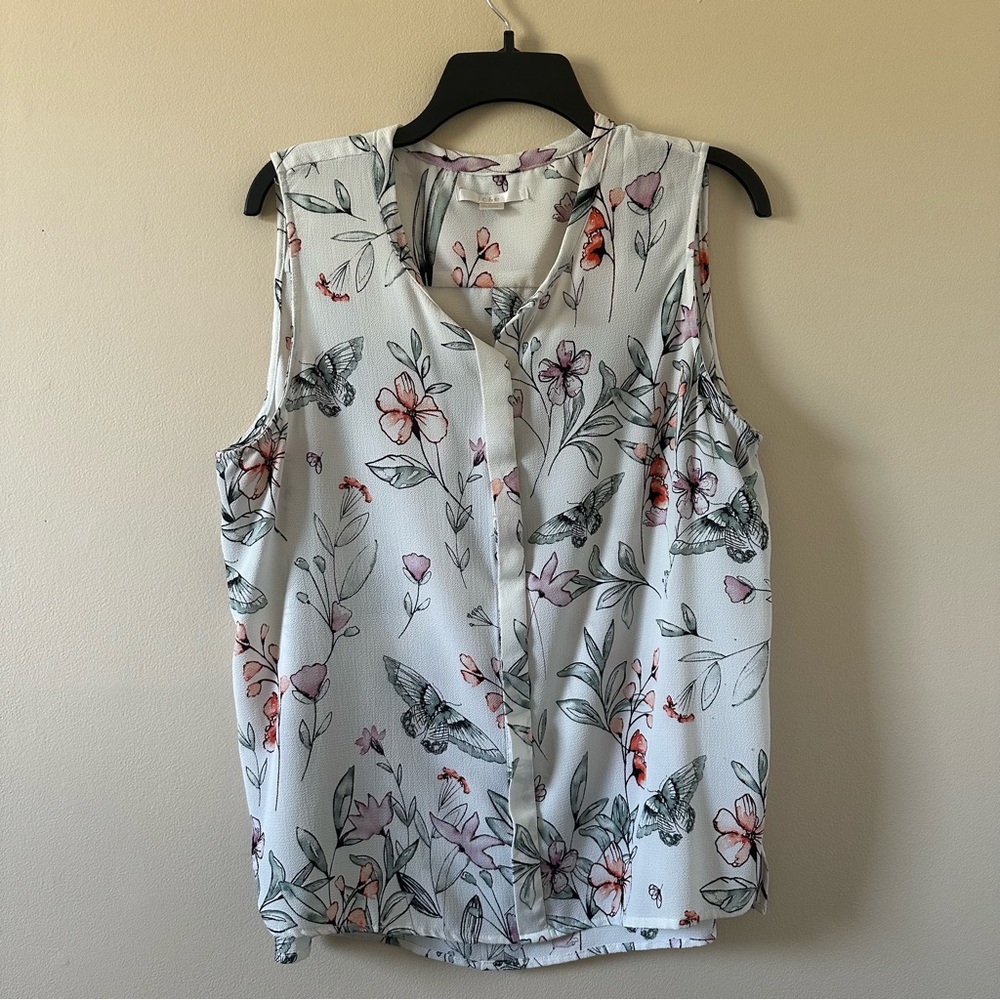 C&E White floral sleeveless blouse